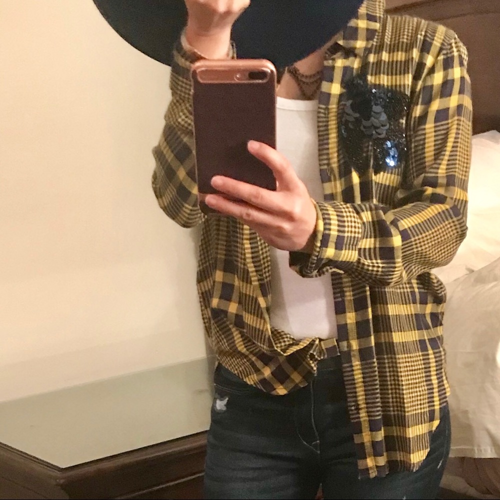 Plaid Button Down Shirt w Sequins embrittlement